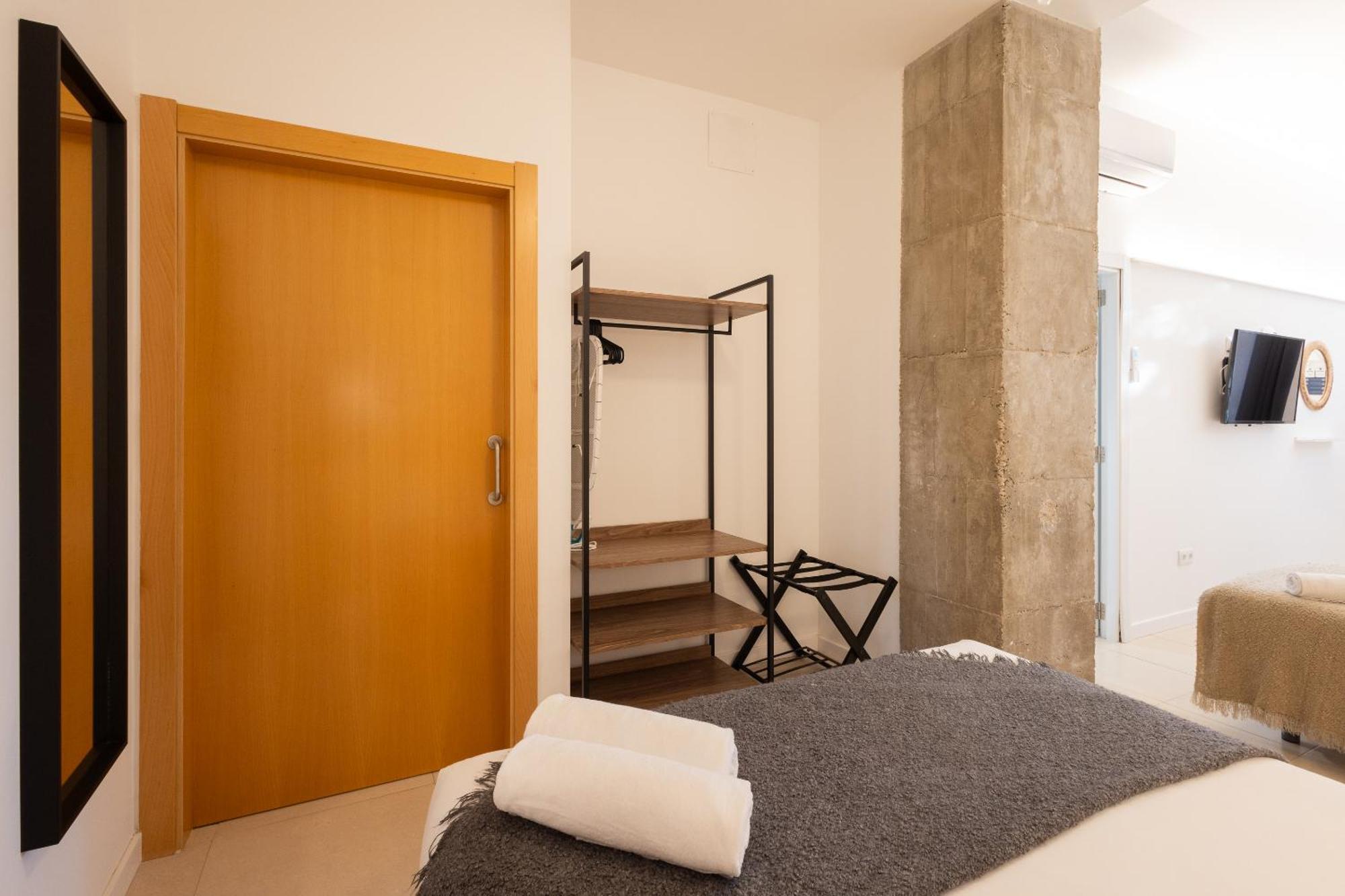 Florit Flats - The Pitiusas Rooms Βαλένθια Εξωτερικό φωτογραφία